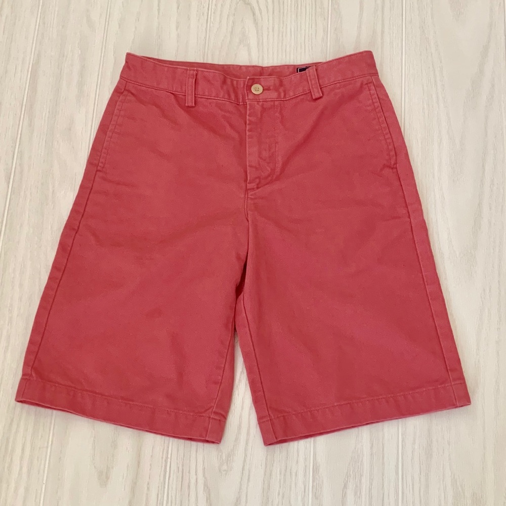 Like New! Vineyard Vines 9” Shorts in Lobster Reef